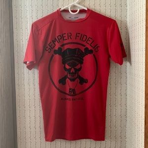 Size Medium Under Armour Top